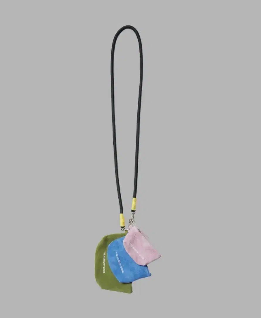 더뮤지엄비지터 MULTI COLOR KEYRING MINIBAG 가방